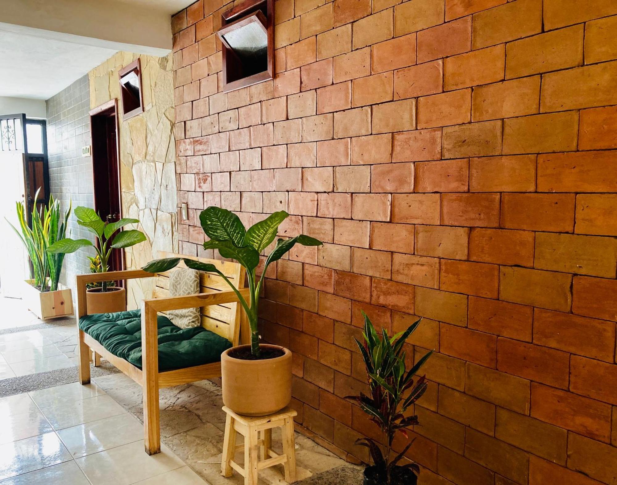 Alhambra Hotel - San Cristóbal de Las Casas מראה חיצוני תמונה