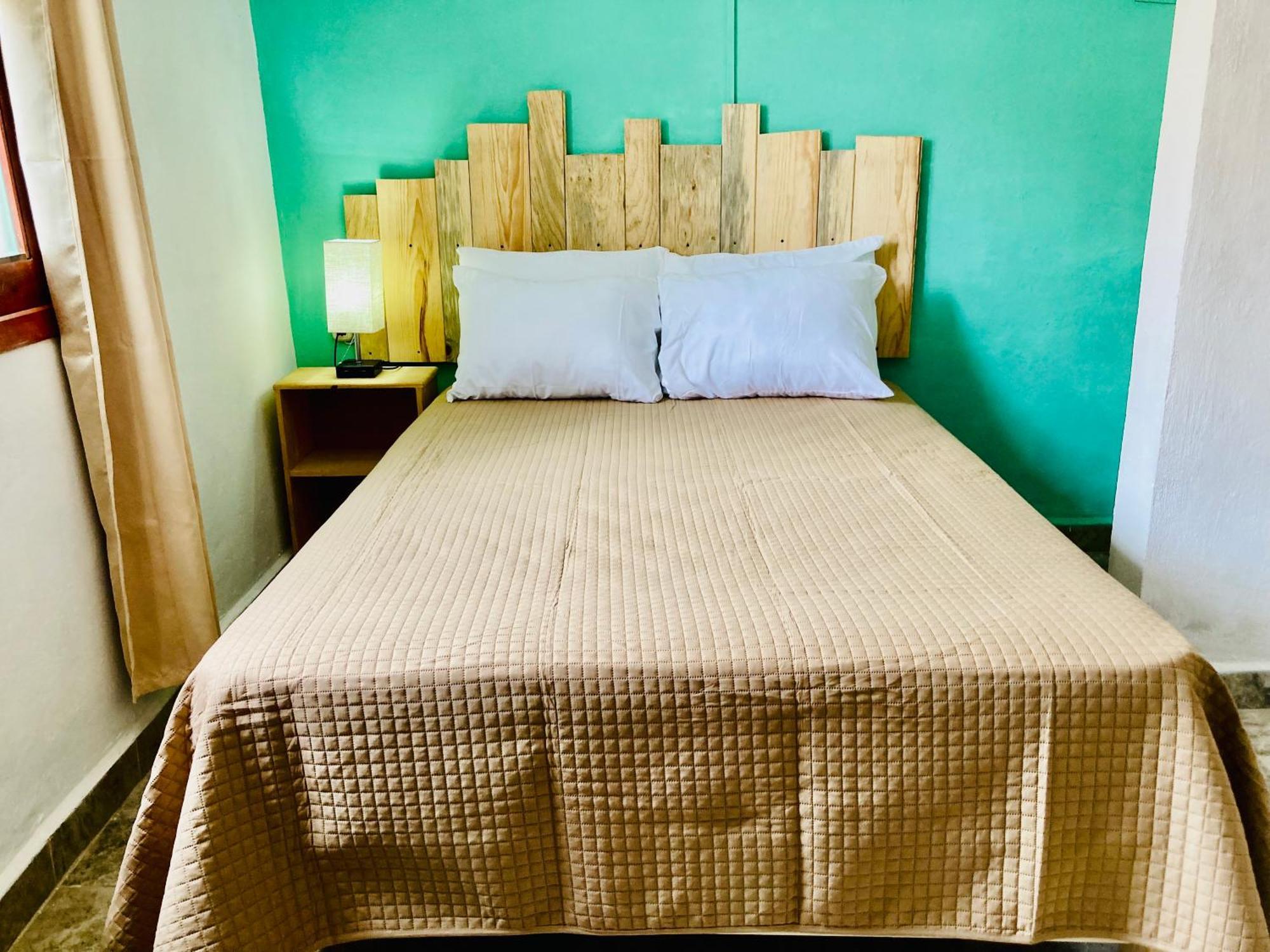Alhambra Hotel - San Cristóbal de Las Casas מראה חיצוני תמונה